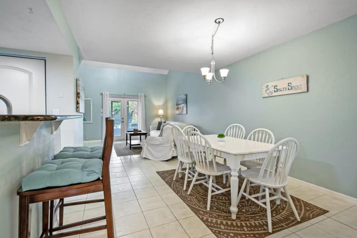 The Salty Saint Townhouse By The Beach St. Augustine Bagian luar foto
